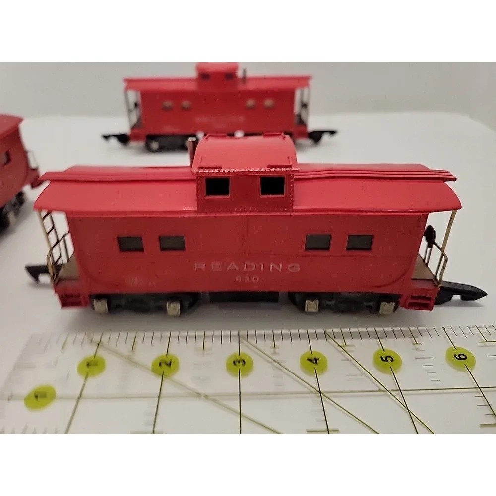 Lot of 3 American Flyer S 630 Reading Red Illuminated Caboose Train Cars